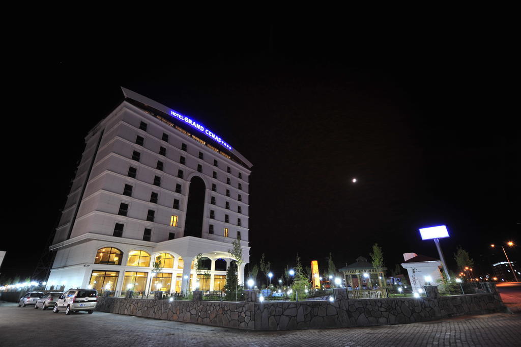 Grand Cenas Hotel Agrı Esterno foto