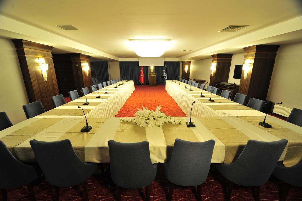 Grand Cenas Hotel Agrı Esterno foto